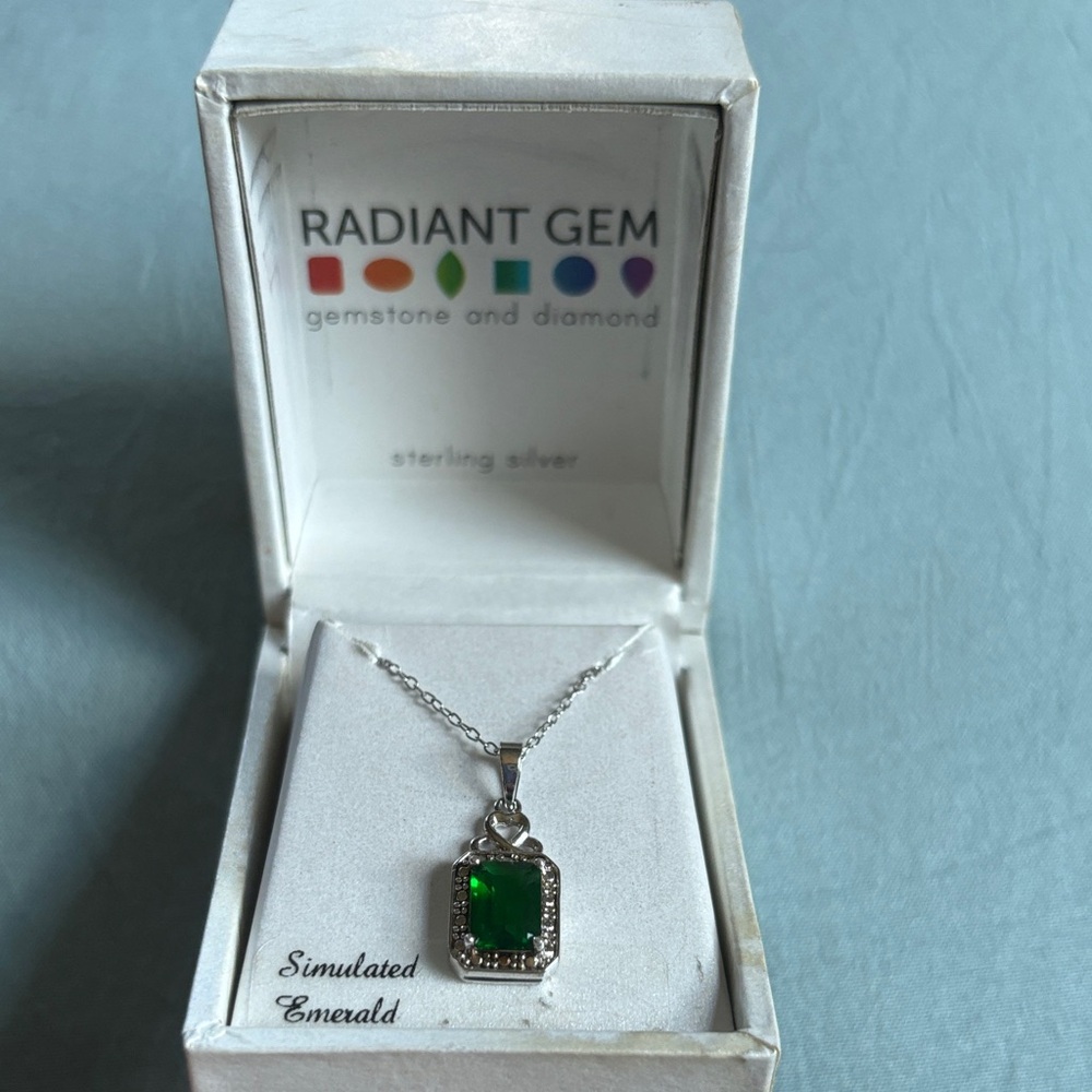 Silver Necklace with Simulated Emerald